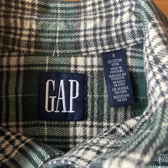 Vintage GAP green plaid shirt - Picture 2 of 3